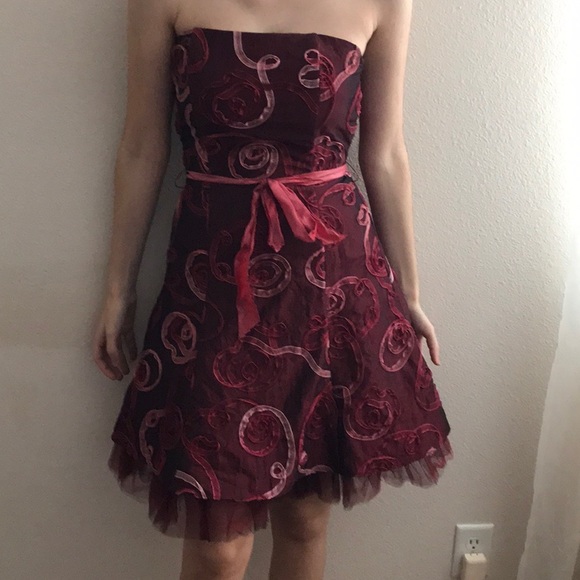 Strapless Deep Red Dress - Picture 8 of 8